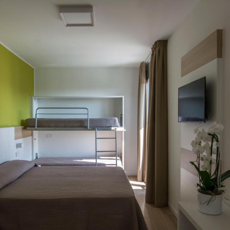 Almalux Jesolo Wellness & Spa 3 stelle superior - Camera Quadrupla Comfort - 3