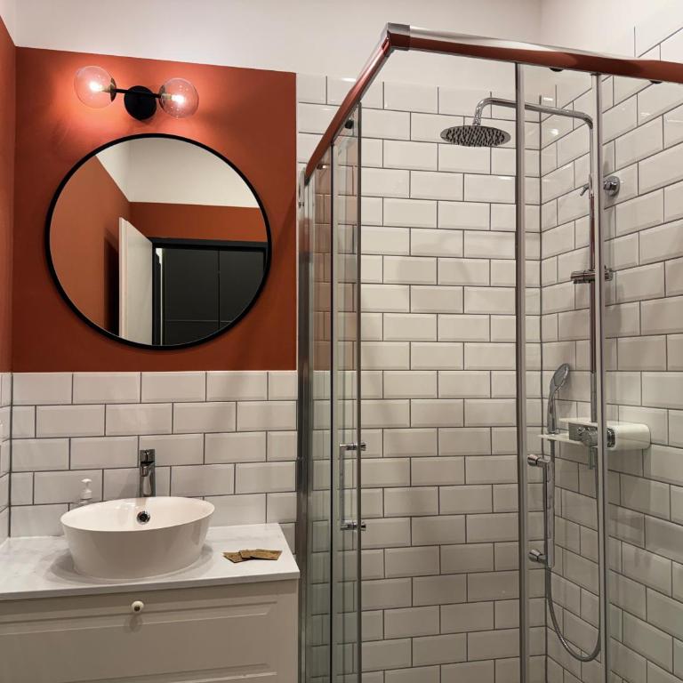 Hirschenhof Apartments - Deluxe Apartment mit 1 Schlafzimmer - 2