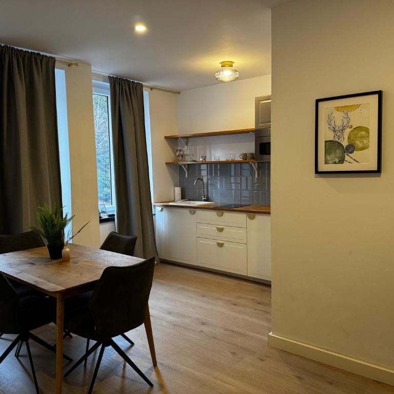 Hirschenhof Apartments - Deluxe Apartment mit 1 Schlafzimmer - 1