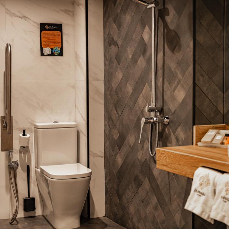 Bubaqia House - Suites Boutique - Junior Suite with Balcony - 11