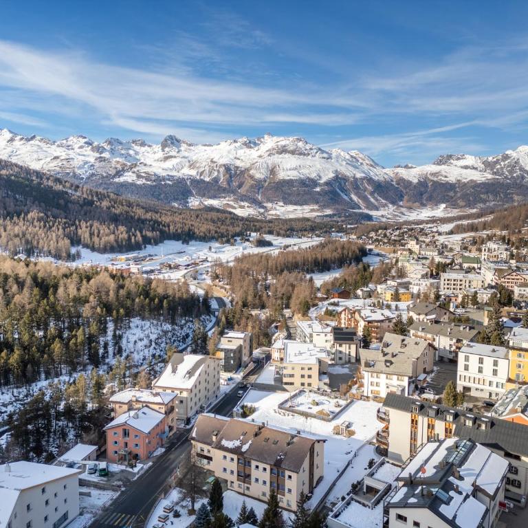 A&Y Signature Lodge St Moritz Pontresina Spa - Apartment mit 3 Schlafzimmern und Bergblick - 13