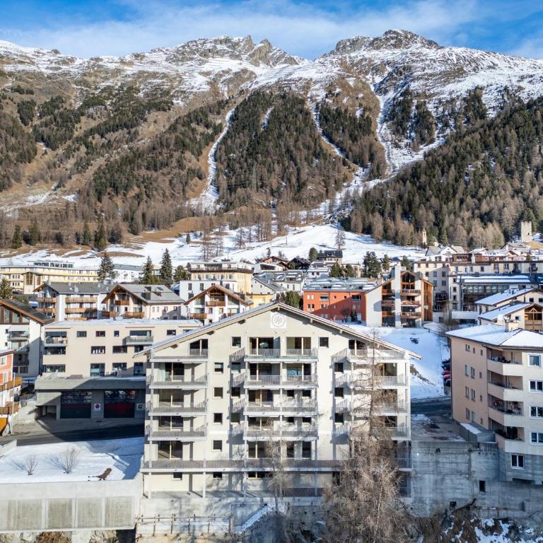A&Y Signature Lodge St Moritz Pontresina Spa - Apartment mit 3 Schlafzimmern und Bergblick - 2