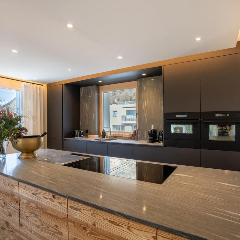 A&Y Signature Lodge St Moritz Pontresina Spa - Apartment mit 3 Schlafzimmern und Bergblick - 17