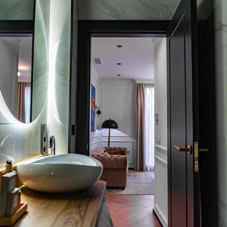 Bubaqia House - Suites Boutique - Family Suite - 16