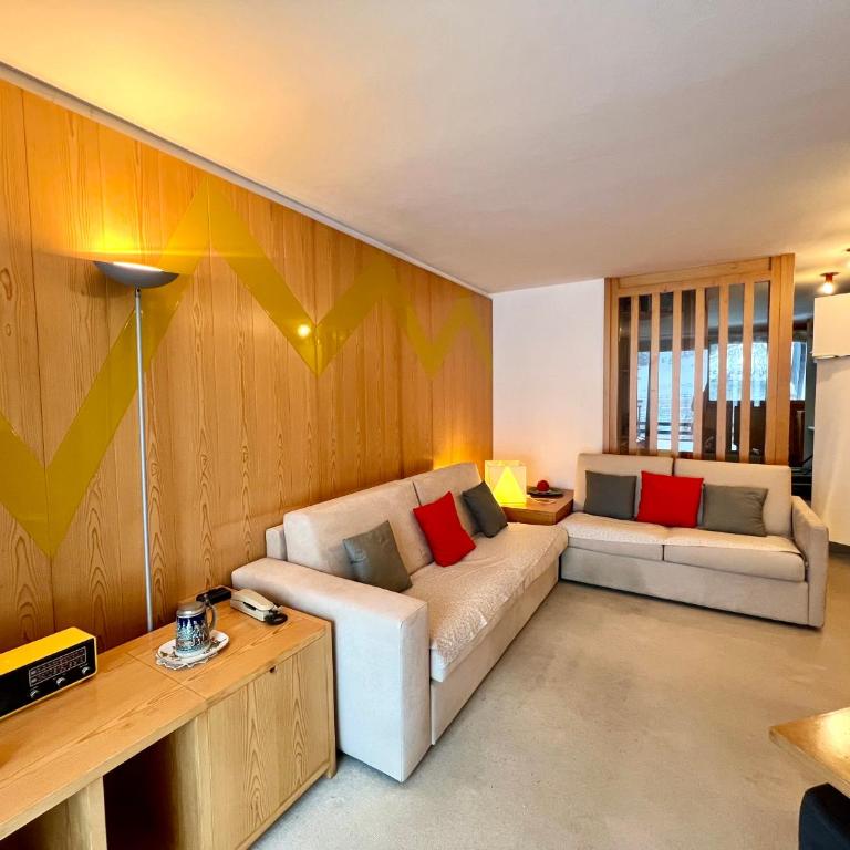 Trilocale Ville Golf 22 - Appartamento con 2 Camere da Letto e Terrazza - 1