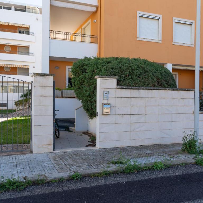 Sea Vibes Apartment - Two-Bedroom Apartment with Terrace - 7