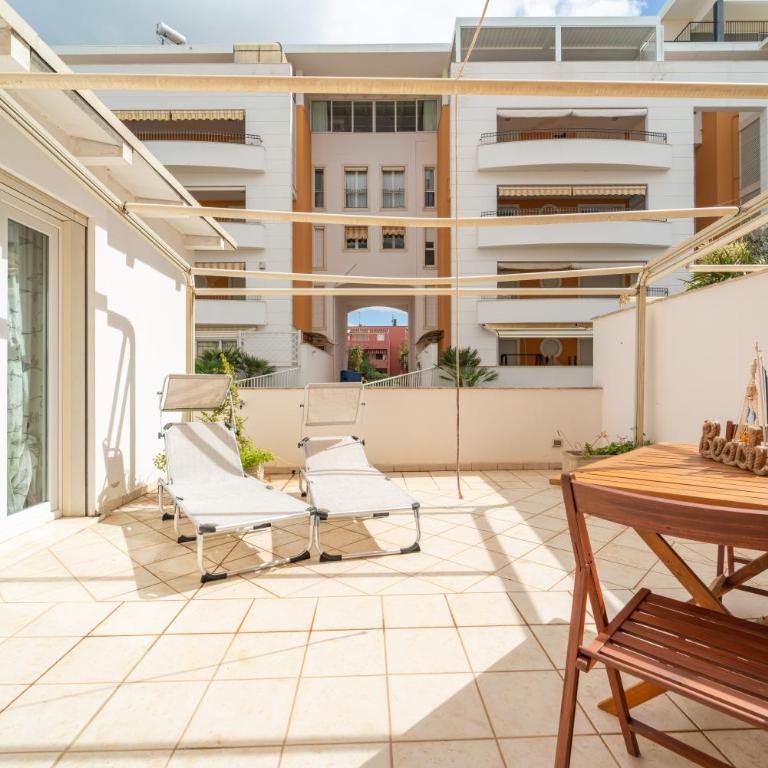 Sea Vibes Apartment - Two-Bedroom Apartment with Terrace - 1