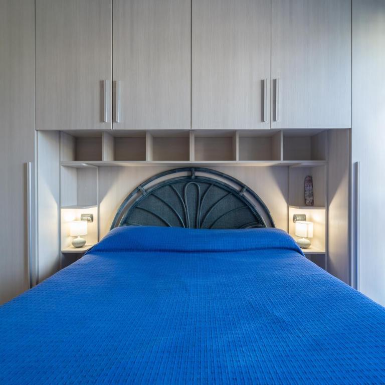 Sea Vibes Apartment - Two-Bedroom Apartment with Terrace - 30