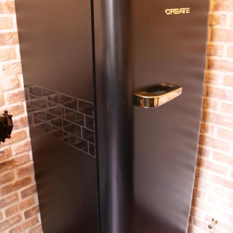 Love Room & Speakeasy - One-Bedroom Apartment - 64