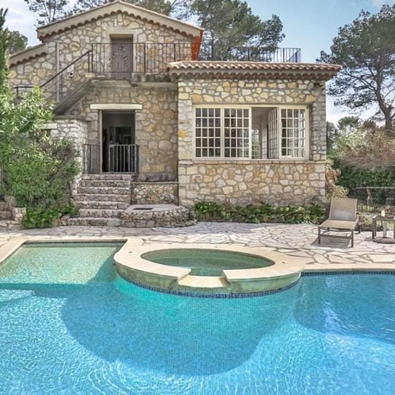 Charming villa - perfectly located - Villa with Private Pool - 3