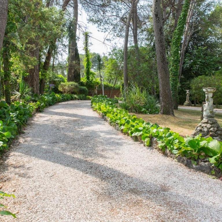 Charming villa - perfectly located - Villa with Private Pool - 27