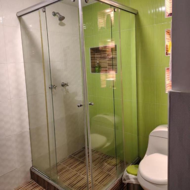 Hospedaje en casa familia - Habitación Doble con baño privado - 1
