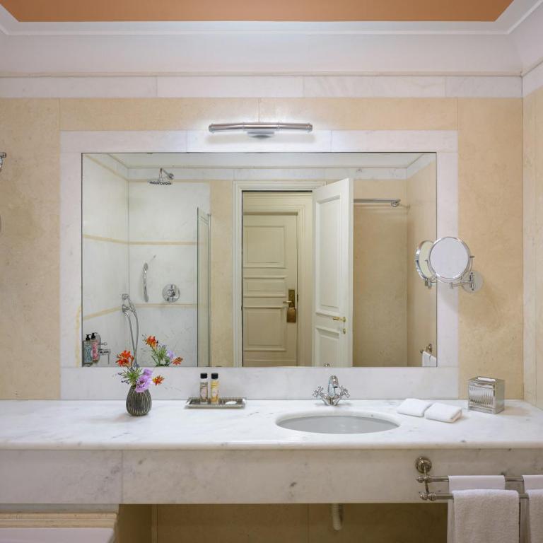 Grand Hotel Continental Siena - Starhotels Collezione - Camera Matrimoniale Classic - 2