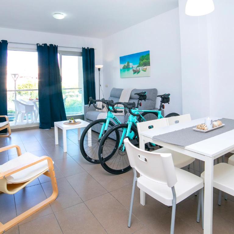 Homeincalpe Borumbot - Apartamento de 3 dormitorios con vistas a la piscina. - 1