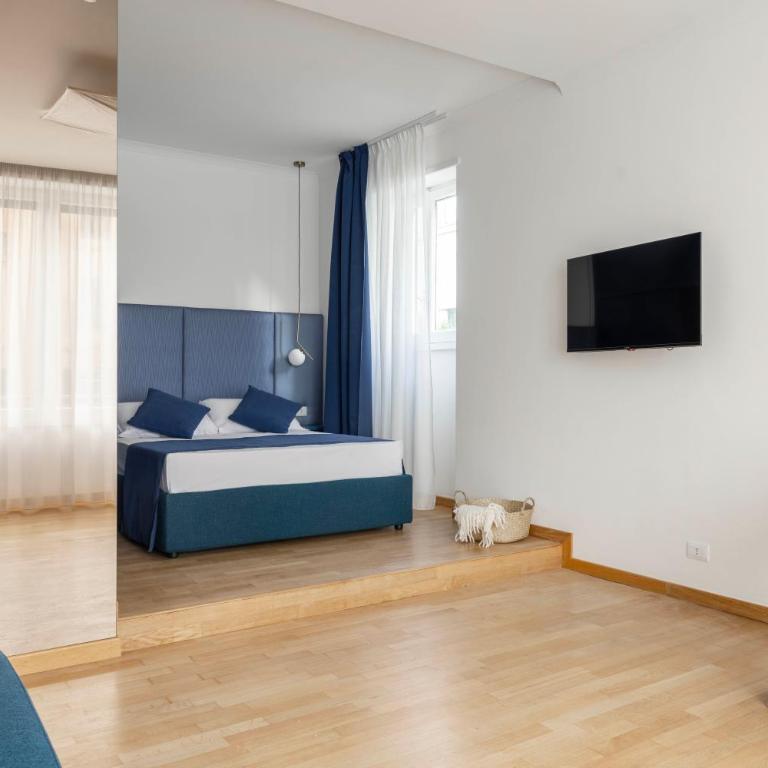 Boutique Hotel Maria Vittoria - Junior Suite with Balcony - 3