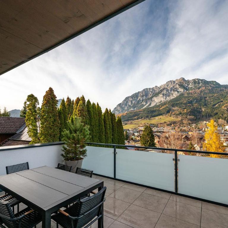 Drei Berge Panorama Suites - by myNests - Two-Bedroom Apartment with Mountain View - 15