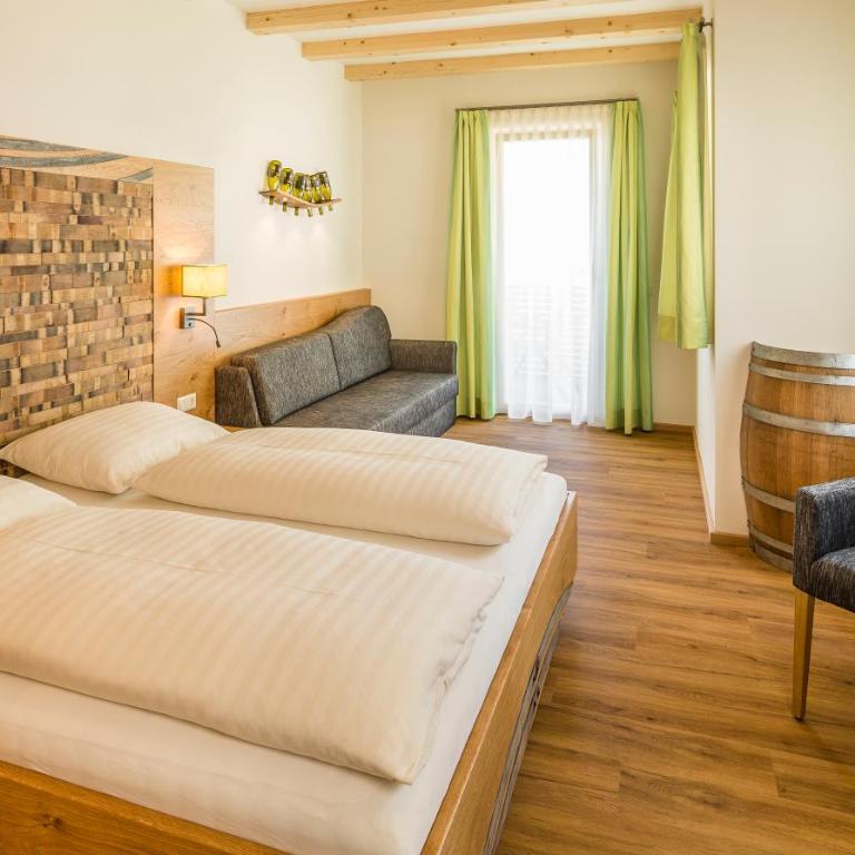 Gasthof Hotel Terzer - Camera Matrimoniale Deluxe con Balcone - 1