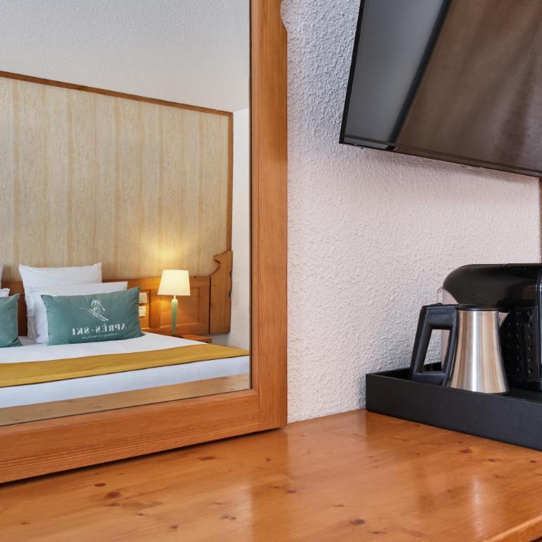 Lake Hotel Courchevel 1850 - Chambre Double Privilège avec Balcon - Vue sur Lac - 11
