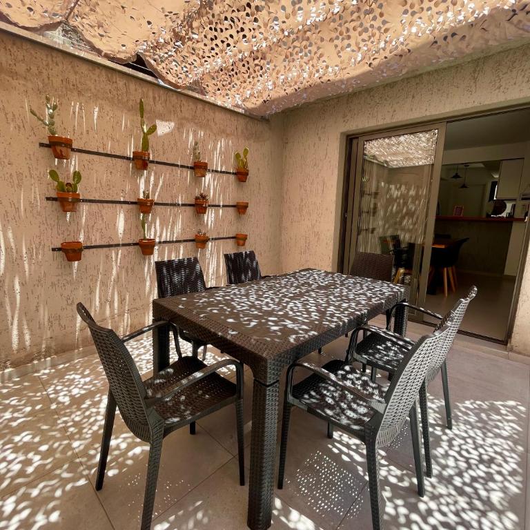 Urbandeptomza - Apartamento de 2 dormitorios - 54