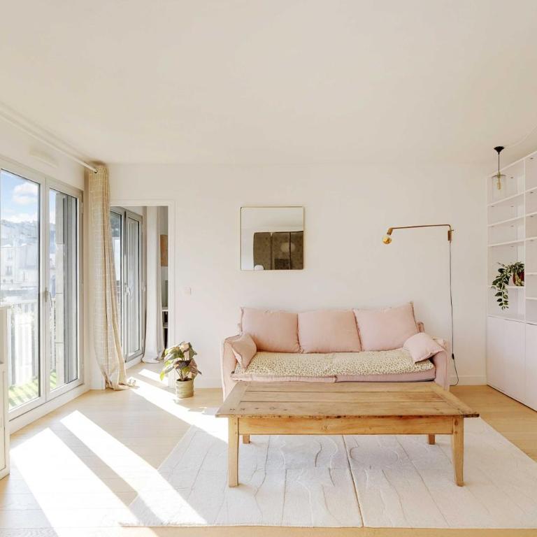 Spacious parisian apartment - 2BR 4P – République - Appartement - 2