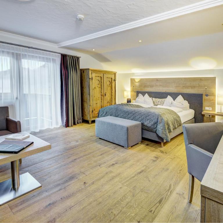 Hotel Unterhof - Deluxe Familienzimmer - 1