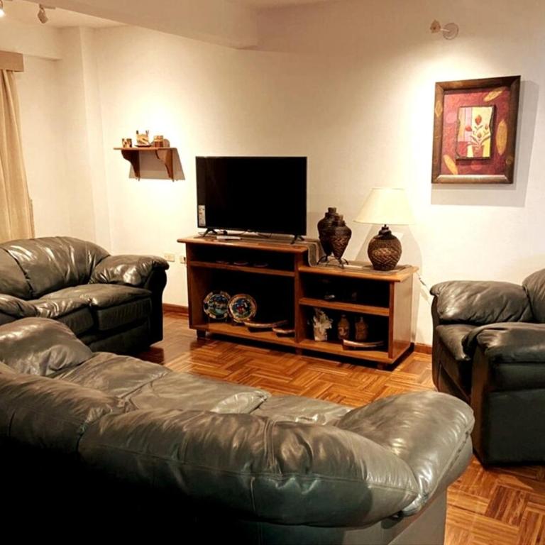 Departamento con buena ubicación! - Two-Bedroom Apartment - 24