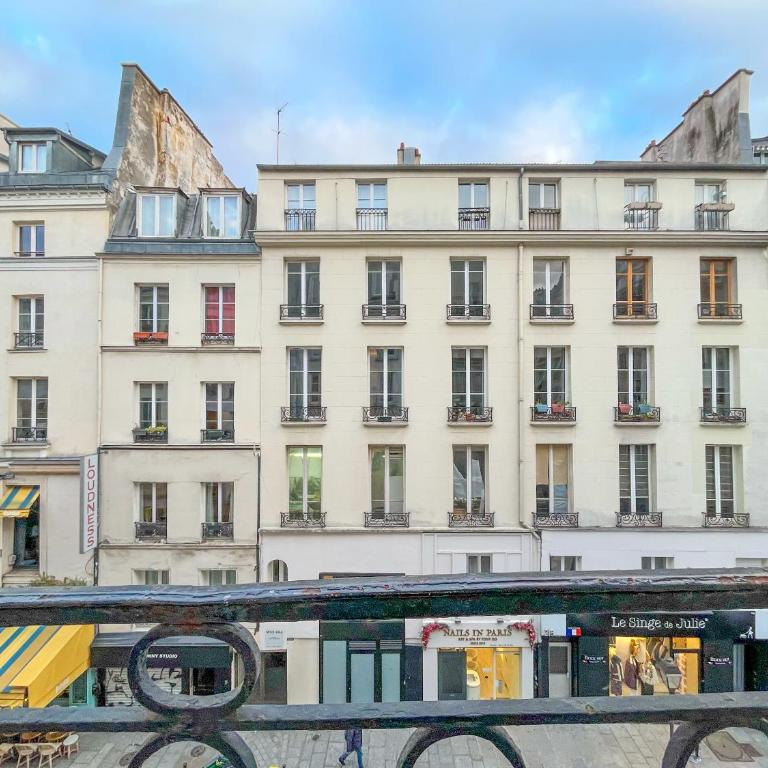 UrbanFlat 209 - Beautiful Studio in the center of Paris - Studio - 18