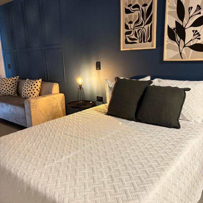 Hotel Moore 45 - Double Room with Balcony - 9