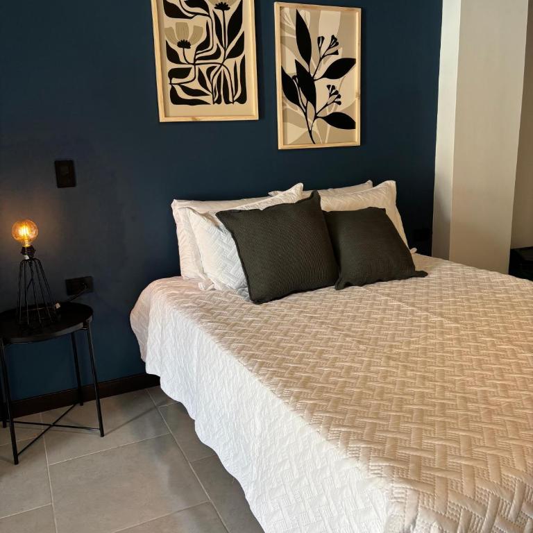 Hotel Moore 45 - Double Room with Balcony - 14