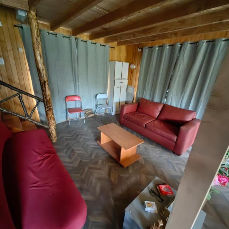 10 hectáreas de montaña con cabaña, senderos, saltos de agua y más - Three-Bedroom Chalet - 26