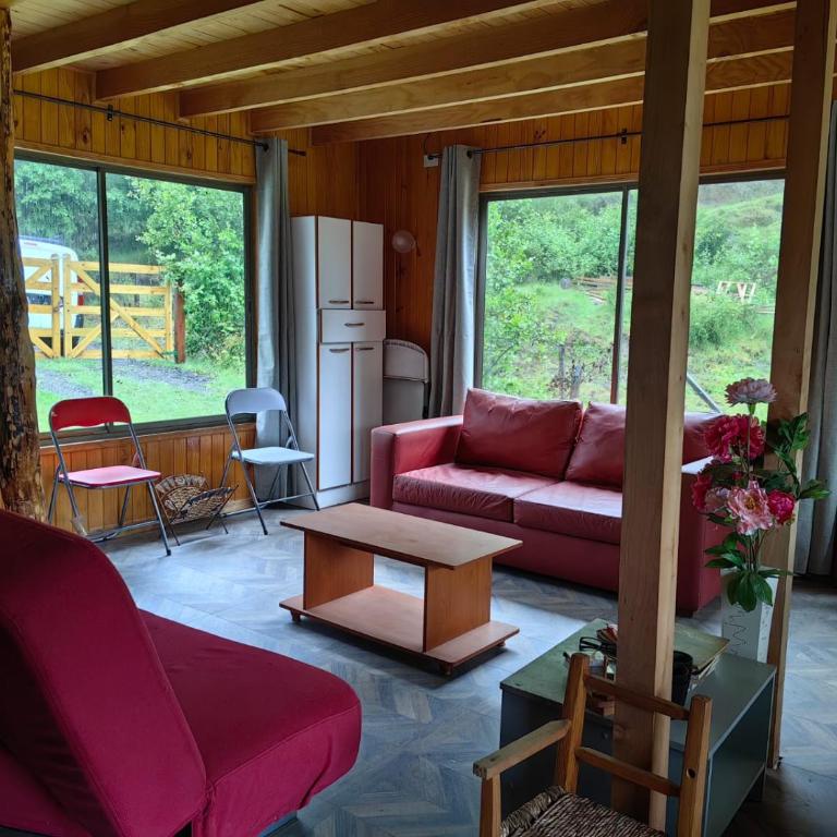 10 hectáreas de montaña con cabaña, senderos, saltos de agua y más - Three-Bedroom Chalet - 22