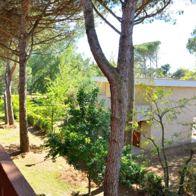 Enjoy a relaxing terrace in Bibione Pineda - Apartment - 8