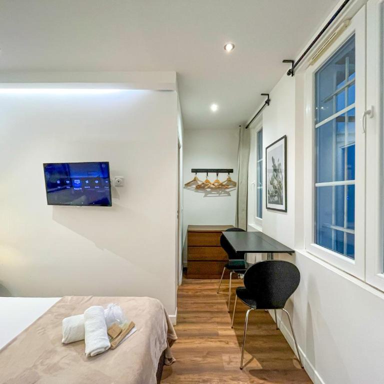UrbanFlat 207 - Beautiful Studio in the center of Paris - Studio - 18