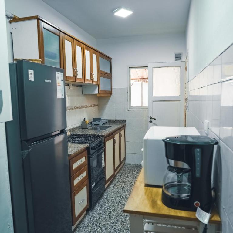 Check and Home - Mitre - 5 Huéspedes con Balcón a la Calle, Patio y Parrilla - Apartamento de 2 dormitorios - 1