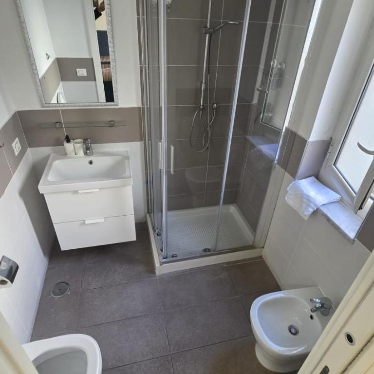 DCR Municipio - Deluxe Double Room with Side Sea View - 3