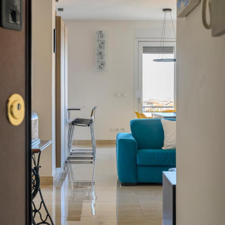Marconi Skyline - Three-Bedroom Apartment - 2