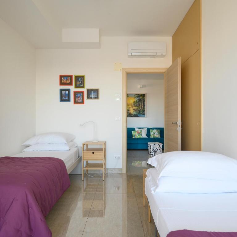 Marconi Skyline - Three-Bedroom Apartment - 40