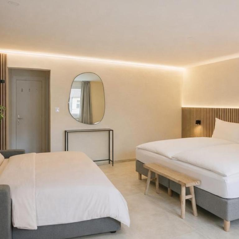 Escala - Family Room - Familienzimmer mit eigenem Bad - 2