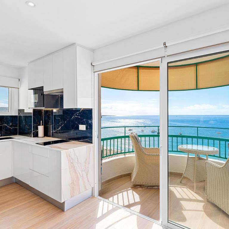Renovated Panoramic Seaview Las Vistas Beach Studio - Estudio con vistas al mar - 6