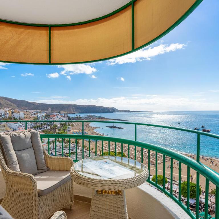 Renovated Panoramic Seaview Las Vistas Beach Studio - Estudio con vistas al mar - 1