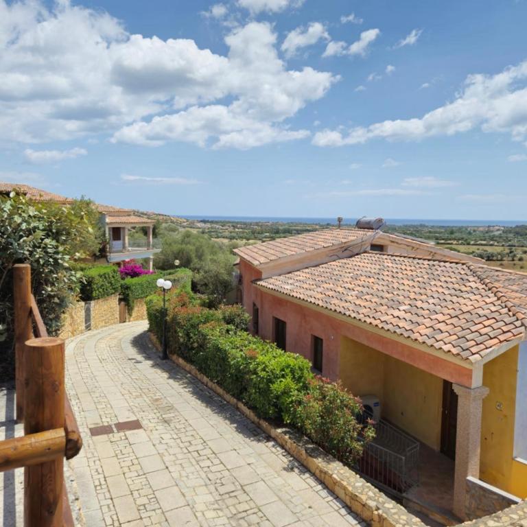 Jej Apartment Budoni Loc Colle - Appartamento Deluxe con 2 Camere da Letto e Vista Oceano - 1