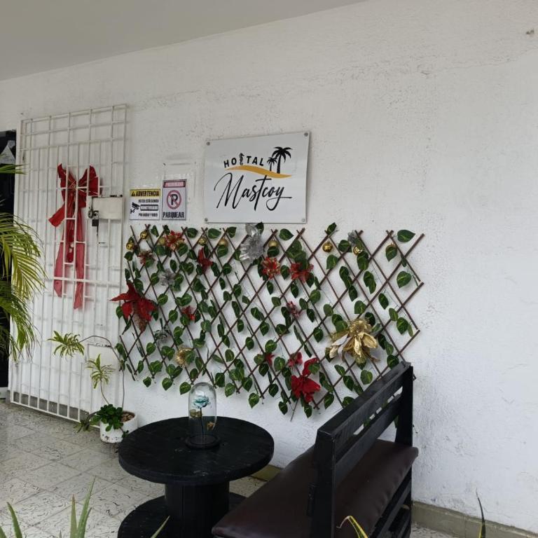 Hostal Mastcoy - Quadruple Room with Private Bathroom - 5
