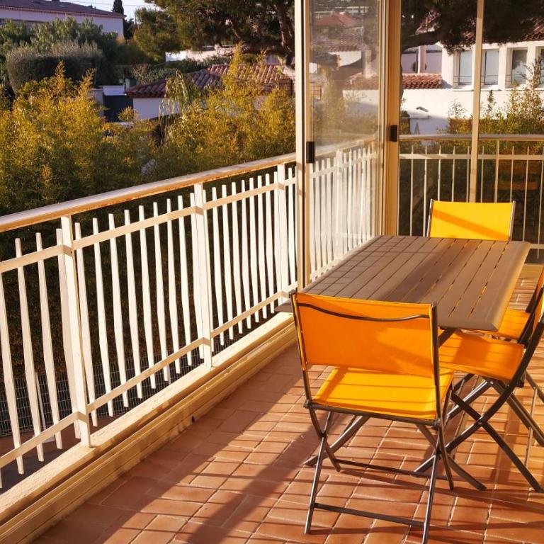 54m2, clim, T2, centre BANDOL, terrasse, TOUT A PIED - Apartment mit 1 Schlafzimmer - 12