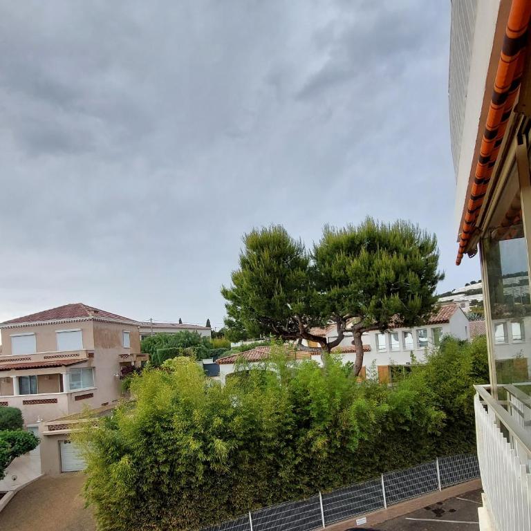 54m2, clim, T2, centre BANDOL, terrasse, TOUT A PIED - Apartment mit 1 Schlafzimmer - 14