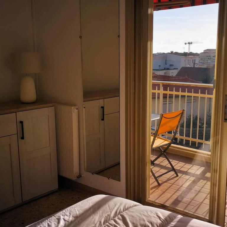 54m2, clim, T2, centre BANDOL, terrasse, TOUT A PIED - Apartment mit 1 Schlafzimmer - 15