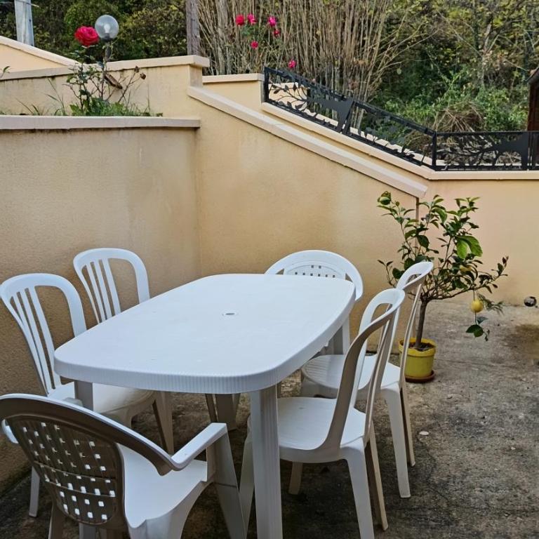 Gîte T3 Sarlat d'oie - Two-Bedroom House - 2