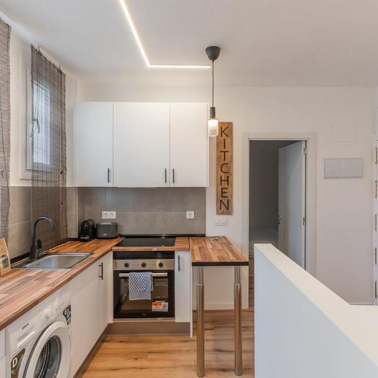 Charmingly renovated -2Bdrs 2Baths -Atocha - Apartment - 2