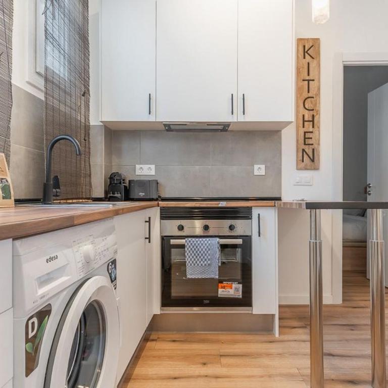 Charmingly renovated -2Bdrs 2Baths -Atocha - Apartment - 4