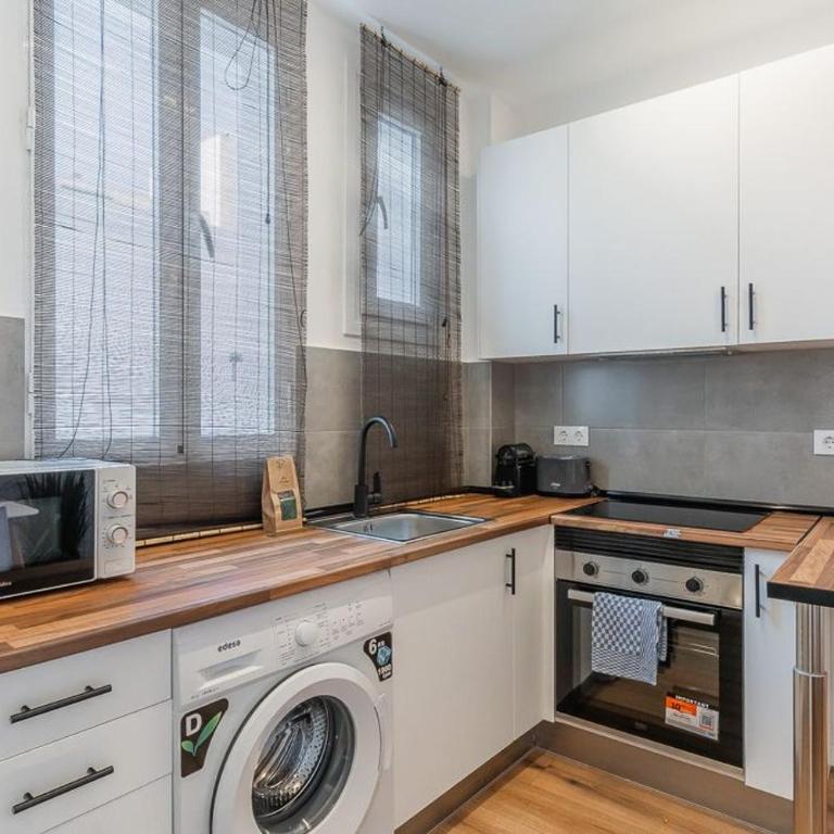 Charmingly renovated -2Bdrs 2Baths -Atocha - Apartment - 5