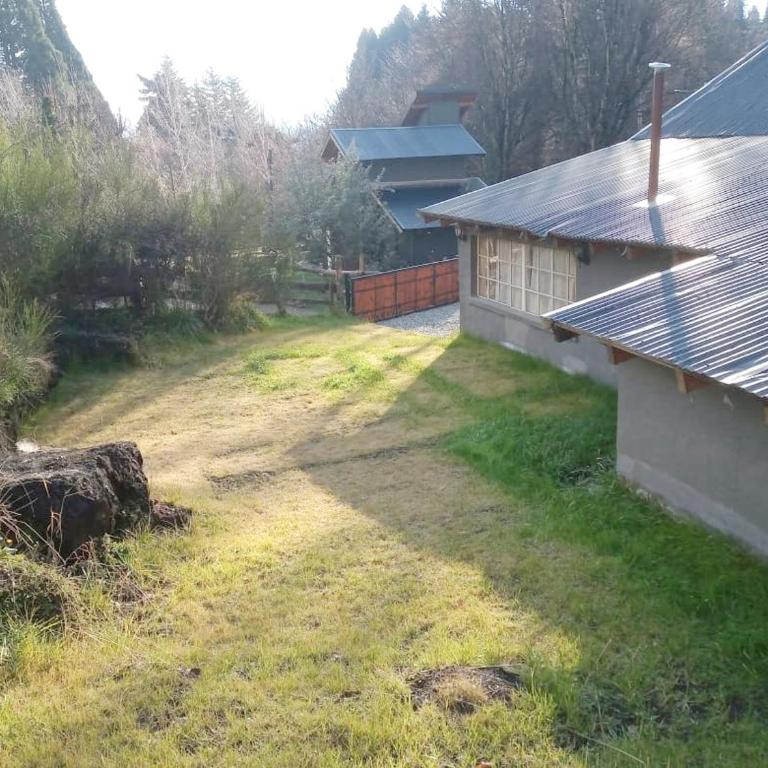 Hermosa casa con patio a una cuadra del lago - Casa de 2 dormitorios - 12